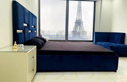 Bahria Town Apartamento | Prime Location - Cheap Rent - Eiffel Garden