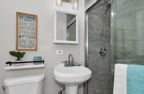 Schaumburg Casa | Prime Location, Cozy & Spacious home in Schaumburg