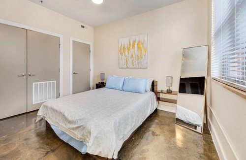 Roanoke Apartamento | PRIME LOCATION DOWNTOWN ♥ of ROANOKE ♛ Queen Bed