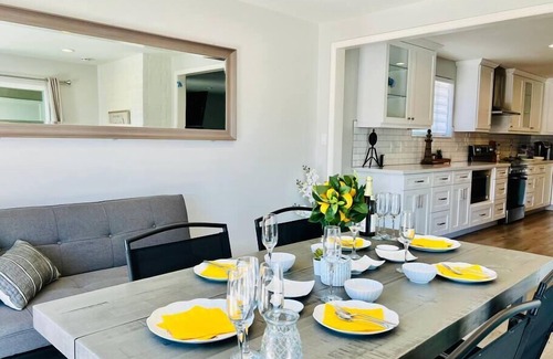 North Clairemont Casa | Prime Location: Lux 4BR w Pool/Spa/Cabana/Firepit