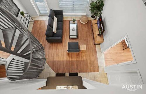 West Campus Apartamento | Prime Location Modern Comfort plus Sleeps Up to 16