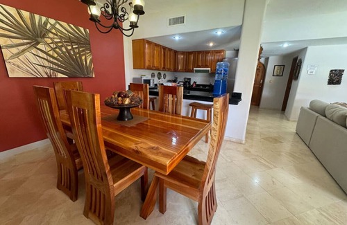 Puerto Aventuras Condominio | ¡Playa privada de arena blanca con una ubicación privilegiada junto a Dolphin Lagoon!