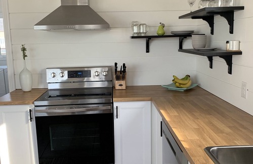 Shediac Casa | Prime location, steps of DT , waterfront, 4 bedroom home!