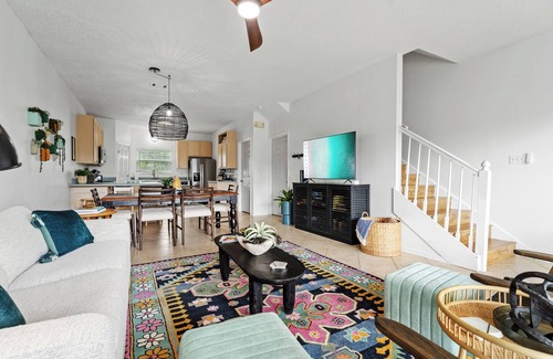 Santa Rosa Beach Casa | Prime location, steps from beach, shops & restaurants. Golf cart available!