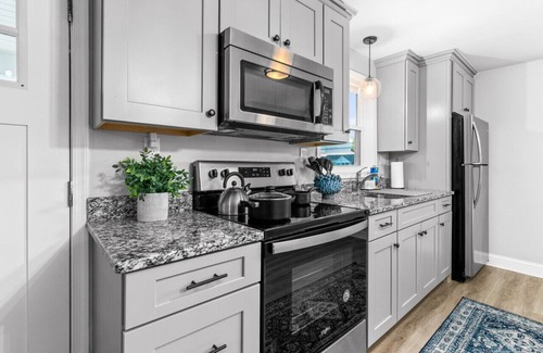 North Ocean City Apartamento | Prime location w/ Amazing Street View & on Beach