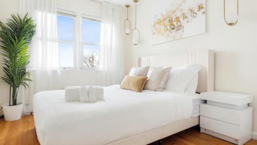 White Plains Casa | Prime Luxury NY with Free Parking and Mins to Downtown!