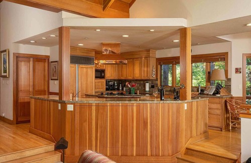 Olympic Valley Casa | LUX SQUAW ESTATE / PRIME UBICACIÓN: 4+ ENSUITES / SLEEPS 16 / HOT TUB / GOLF & MTN VIEWS