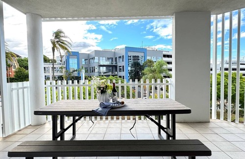 Toowong Apartamento | Prime Toowong 3BR Apt– Walk to Shops & Transport!