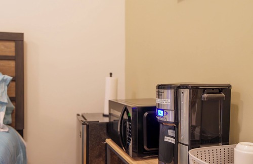 Wicker Park Apartamento | Prime Wicker Park Studio Close to Shops & Dining