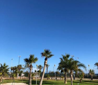 Roquetas de Mar Apartamento | Primera linea costa Almeria con WIFI