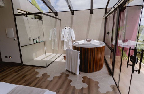 Quatro Barras Cabina | Primo Cabana - Hospedagem na Vinícola