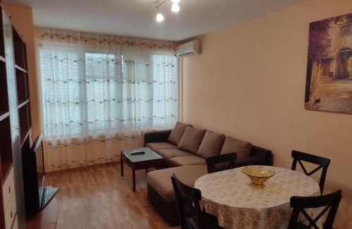 Varna City Centre Apartamento | Primorski Apartment