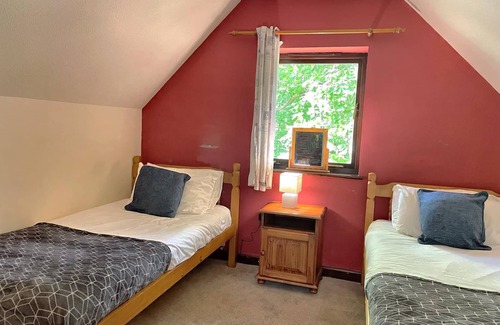 Llanybri Casa | Primrose 17-Woodland Lodges-Carmarthen-Pembroke