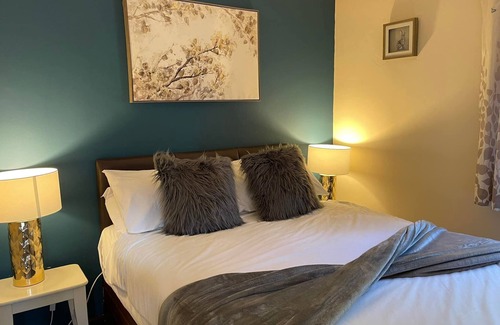 Llanybri Casa | Primrose 19-Woodland Lodges-Carmarthen-Pembroke