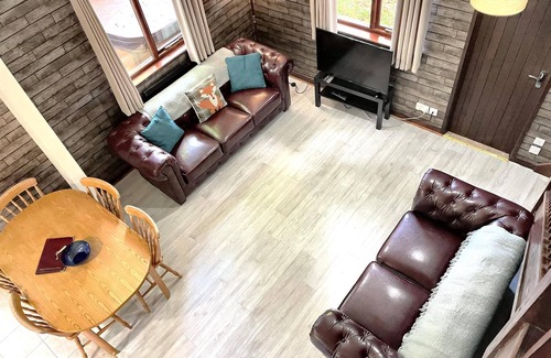 Llanybri Casa | Primrose 20-Woodland Lodges-Carmarthen-Pembroke