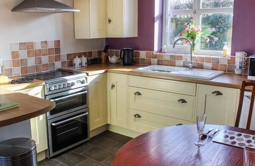 Alford Cabaña | Primrose Cottage, ALFORD