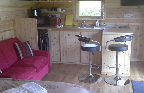 Killaloe Apartamento | Lodge-Rural-Baño con ducha-Vista al Jardín
