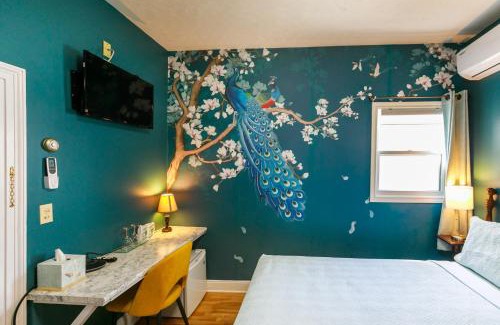 Queens Square Hotel | Prince Street Suites