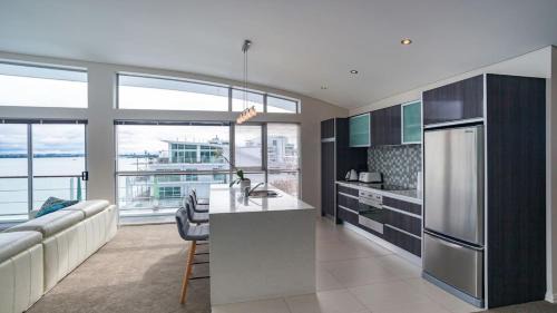 Auckland Central Business District Apartamento | Princes Wharf's truly stunning North-West Loft