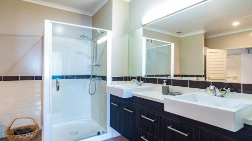 Auckland Central Business District Apartamento | Princes Wharf's truly stunning North-West Loft