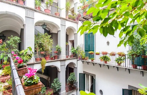 Quartieri Spagnoli Apartamento | Princess Palace Naples