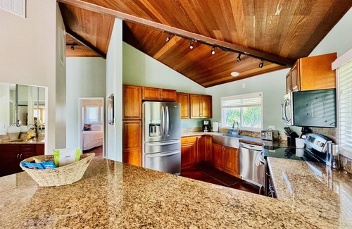 Princeville Casa | Princeville Retreat. Private pool and hot tub, AC. Walk to Princeville Center.