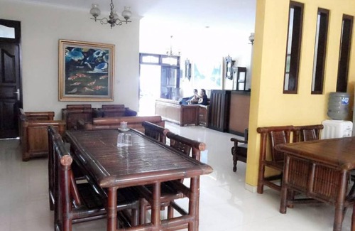 Surabaya Casa | Pring House Syariah