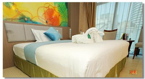 Santa Cruz Hotel | pristine 1