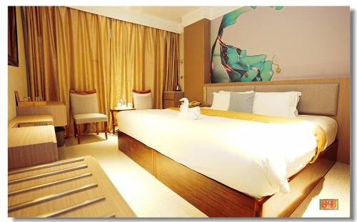 Santa Cruz Hotel | pristine 1