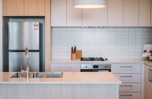 Phillip Apartamento | Pristine 2-Bed Apartment with Pool and BBQ