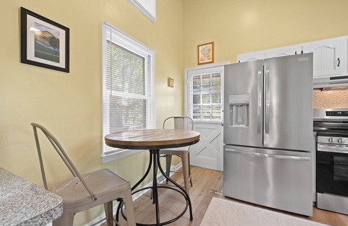 Bedford Casa | Pristine 3 bedroom/2 bath home close to the Blue Ridge Parkway!