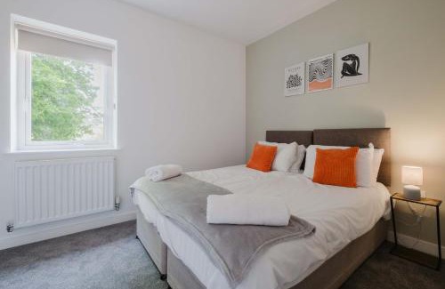 Upton Apartamento | Pristine and Modern Home away from Home