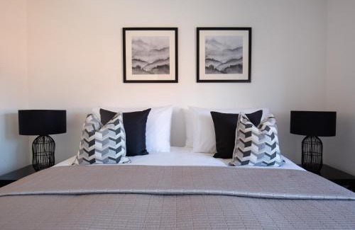 Middleton Cheney Casa | PRIVÉ HOUSE, Banbury, 4 Bedrooms, Parking