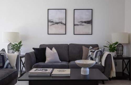 Middleton Cheney Casa | PRIVÉ HOUSE, Banbury, 4 Bedrooms, Parking