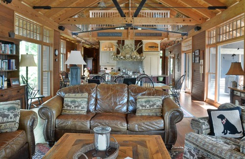 Seguin Cabaña | Privacy! Lake Rosseau! A Natural Muskoka Beauty! Sleeps 15! 5 Bath!