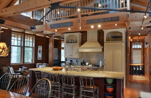 Seguin Cabaña | Privacy! Lake Rosseau! A Natural Muskoka Beauty! Sleeps 15! 5 Bath!
