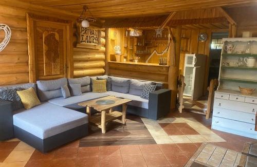 Zdiar Casa | Privat Laura