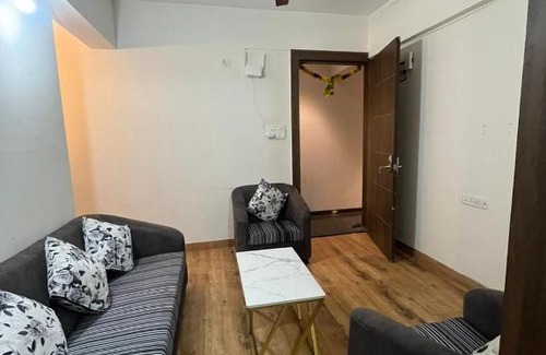 Koregaon Park Apartamento | Private 1 BHK Garden Apartment