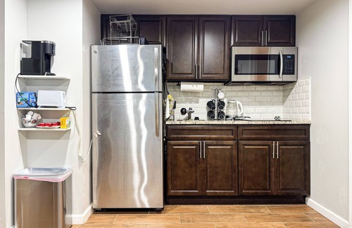Spruce Hill Apartamento | Private 1BR Garden-Level Suite near Upenn