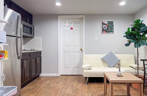 Spruce Hill Apartamento | Private 1BR Garden-Level Suite near Upenn