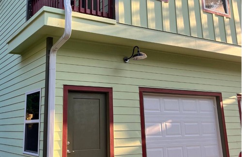 Oakhurst Casa | Private 2 Bed and 2 Bath ADU House with Garage!