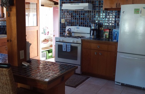 Anchor Bay Casa | Privado 2 Bedrm 1 Baño En Acre Plus, niños y animales domésticos Bienvenidos.