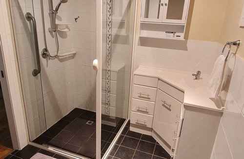 Darra Cabaña | Private 2 Bedroom Granny Flat. Sleeps 5, Pets Welcome