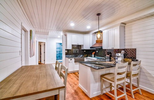 Seymour Apartamento | Private 2 Bedroom Luxury Private Suite at Sugarloaf Mountain Lodge.