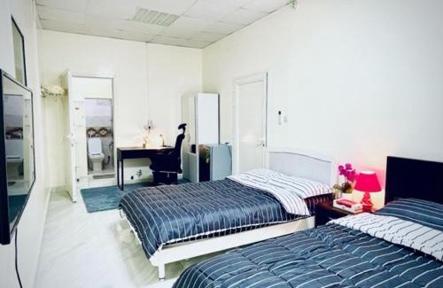 Baniyas Casa | Private 2Bedroom Villa with T&B and Kitchenette near Abu Dhabi International Airport
