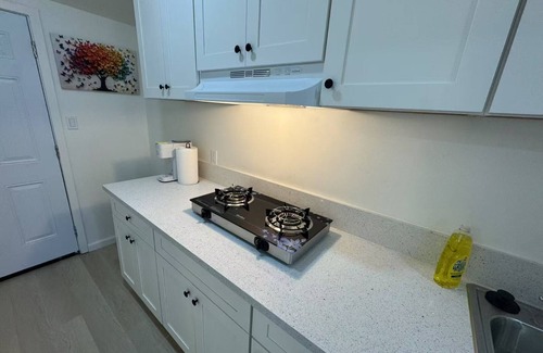 Bassett Casa | Privado 2 rec + 2 baños, cocina, Wi-Fi, A/C, Smart TV. Uso exclusivo.
