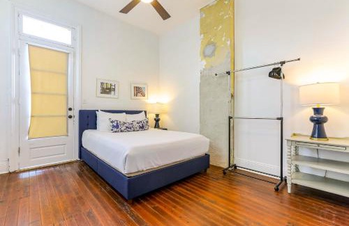 Freret Apartamento | Private 2BR in Uptown by Hosteeva