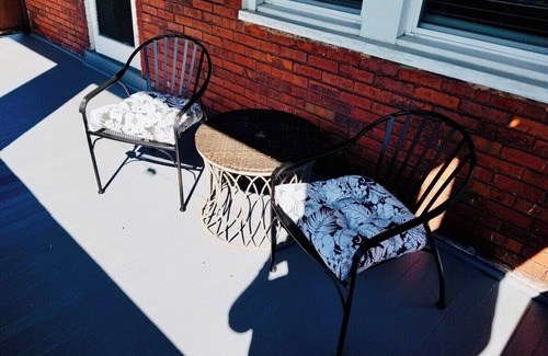 Brighton Heights Apartamento | Private 3 bdrm Apt. Spacious, Clean and Convenient