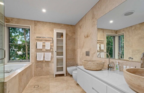 Northwood Casa | Private 3-Bed North Shore Haven with Swimming Pool
