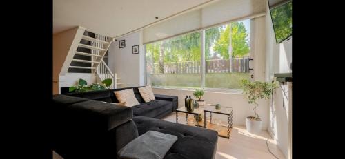 Nieuw-West Apartamento | Private 3 bedroom apartment - HomeStay Properties Amsterdam
